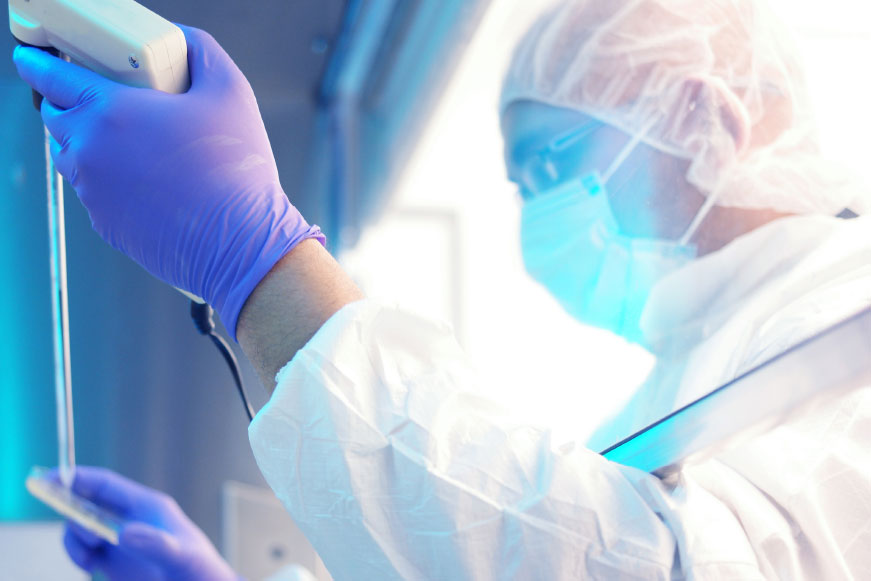 Pipette Purple Scientist 871X581